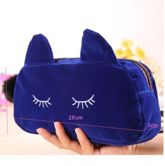 Handbags - 🆕️ NWT Cosmetic Case